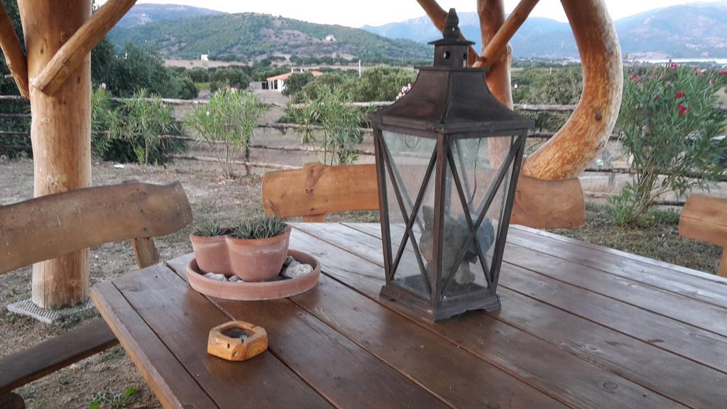 הוילה Tula Agriturismo Pedru Caddu מראה חיצוני תמונה